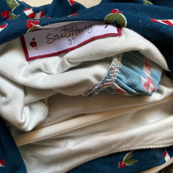 Sweethoney candy cane Christmas romper outfit - Picture 4 of 5